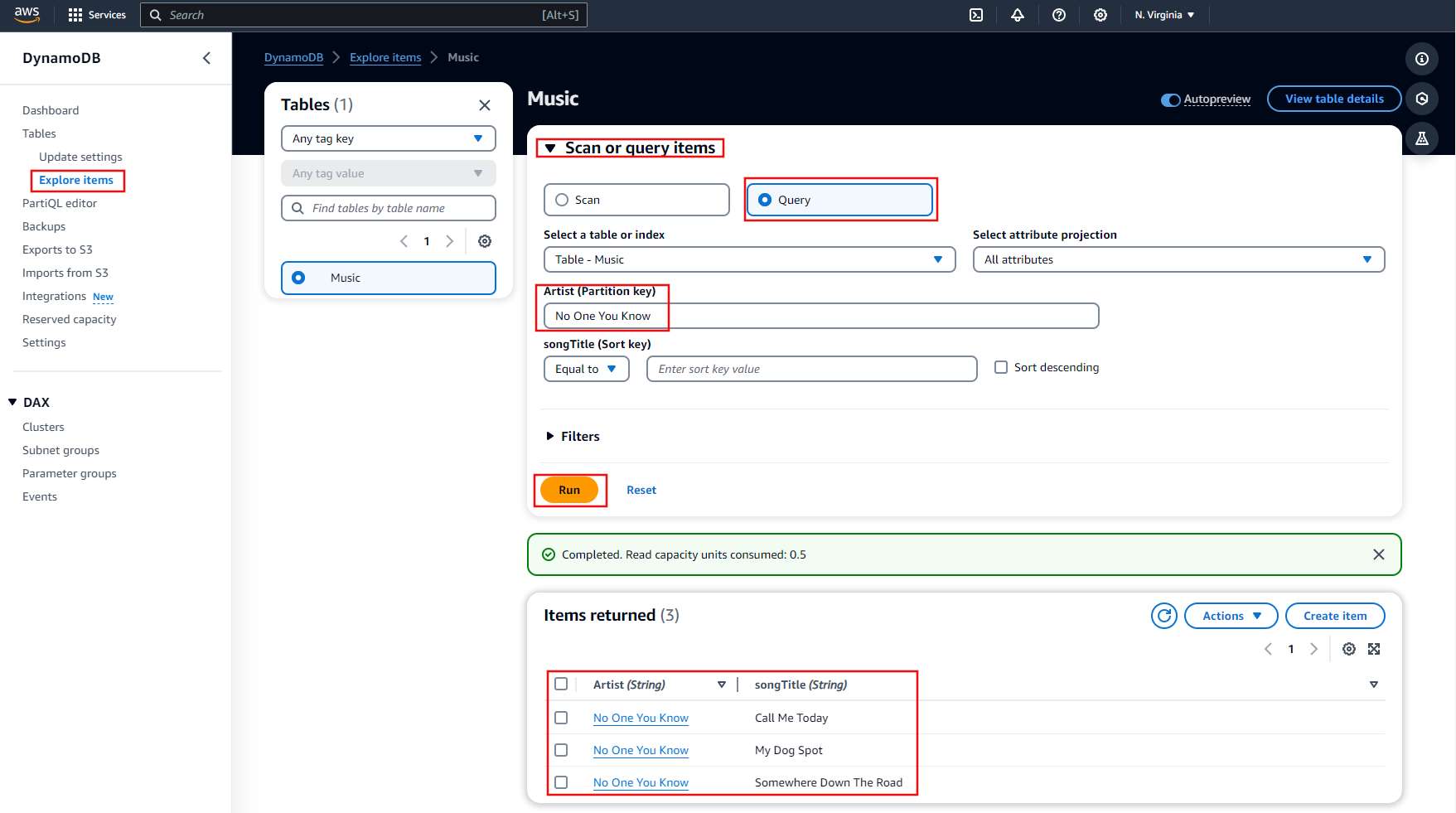 官方 DynamoDB Console 的分区键 Query 示例。